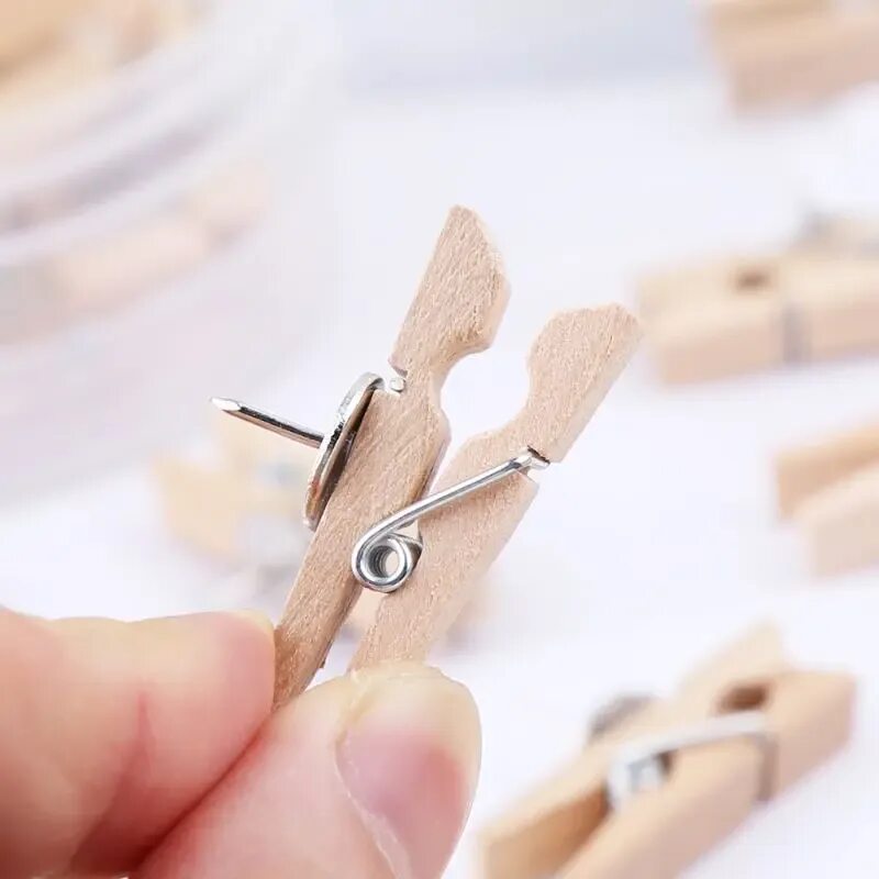 Пружины на бельевые прищепки. Пистолет из прищепки. Маленькие деревянные прищепки. Пружина для бельевых прищепок. Самострел из прищепки.