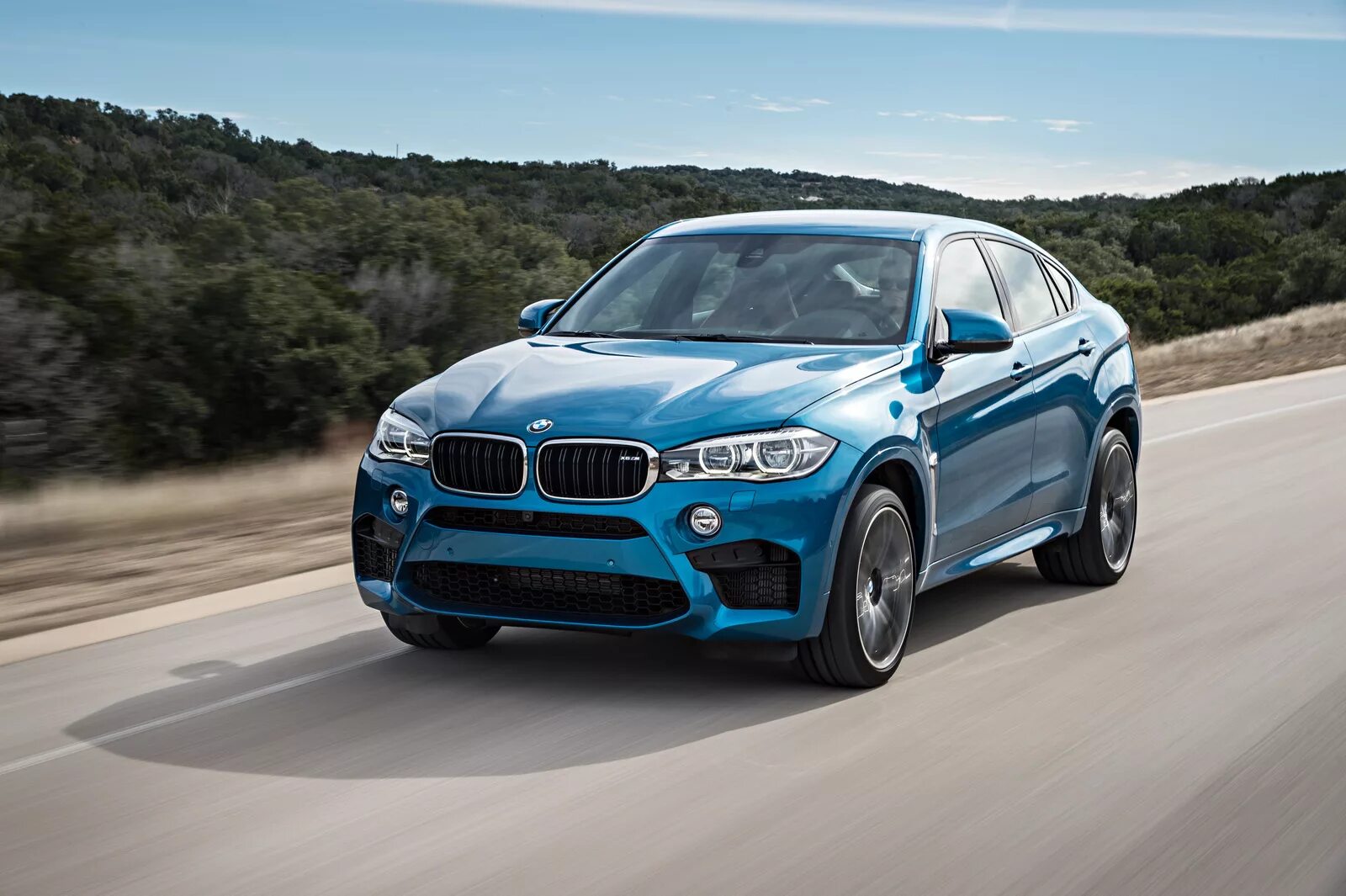 Ст 6 автомобиль. БМВ x6. Машина BMW x6. Машина БМВ х6 новая. БМВ х6 м 2015.