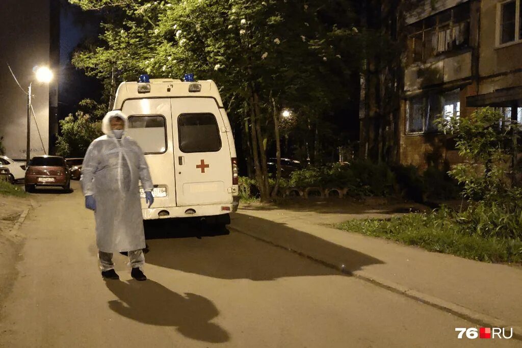 Вызов скорой ярославль. Вызов скорой ярославль. Станция скорой помощи ярославль. Спецбригада скорой. Вызов скорой ярославль.