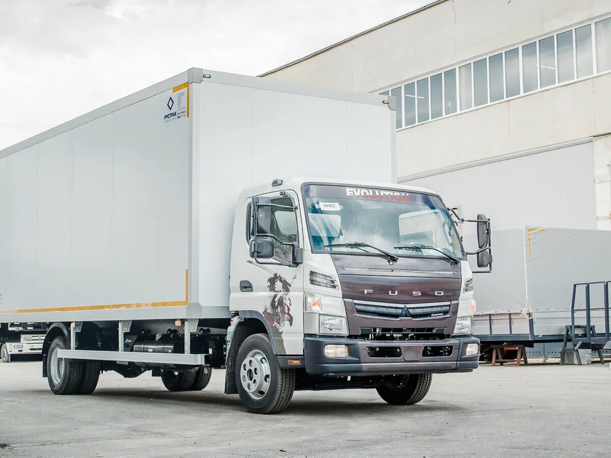 фусо кантер. фусо кантер. грузовик mitsubishi fuso canter. Mitsubishi fuso canter 2010. митсубиси фусо кантер.