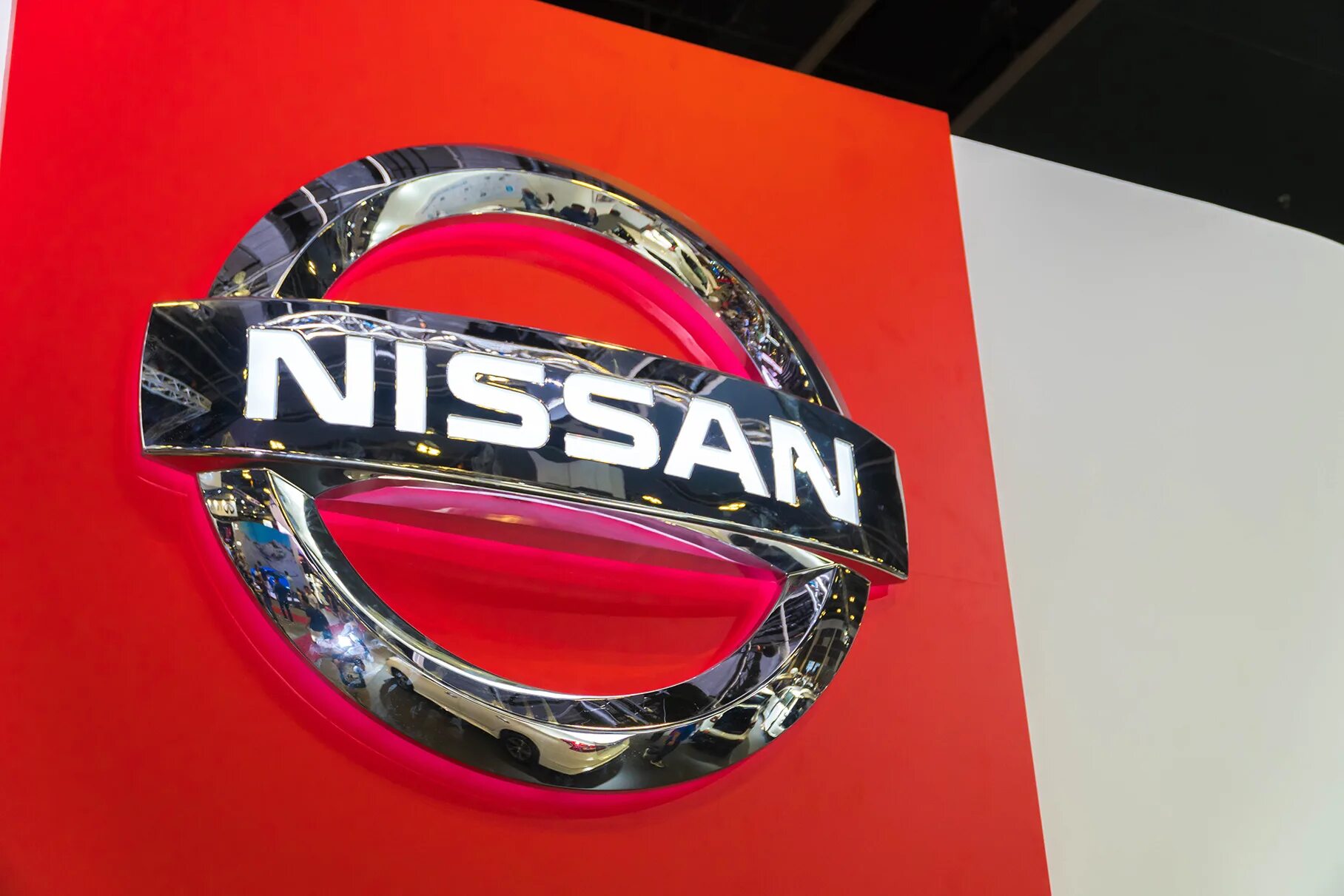 Русский ниссан. Ниссан логотип. nissan motor автомобили nissan. renault nissan company. ниссан в россии концерн.
