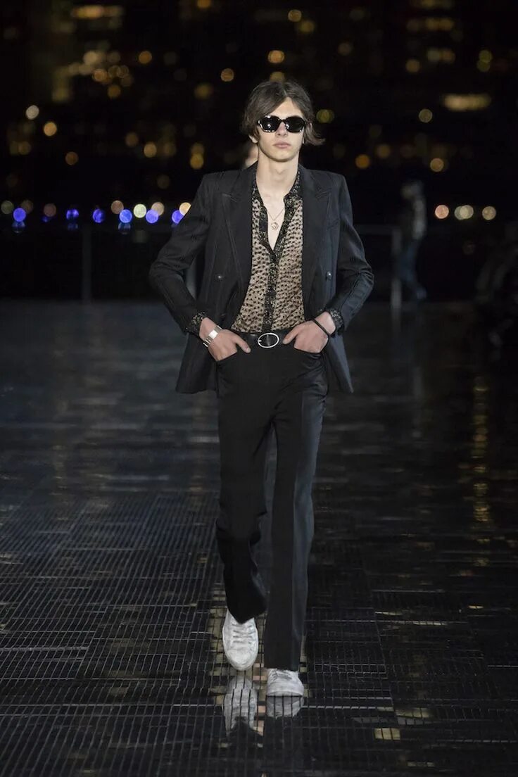 Yves saint laurent стиль мужской. Ysl одежда мужская. Saint laurent мужская. Ив сен лоран мужская коллекция 2024. Глэм шок стиль мужской.