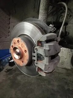Замена колодок бмв