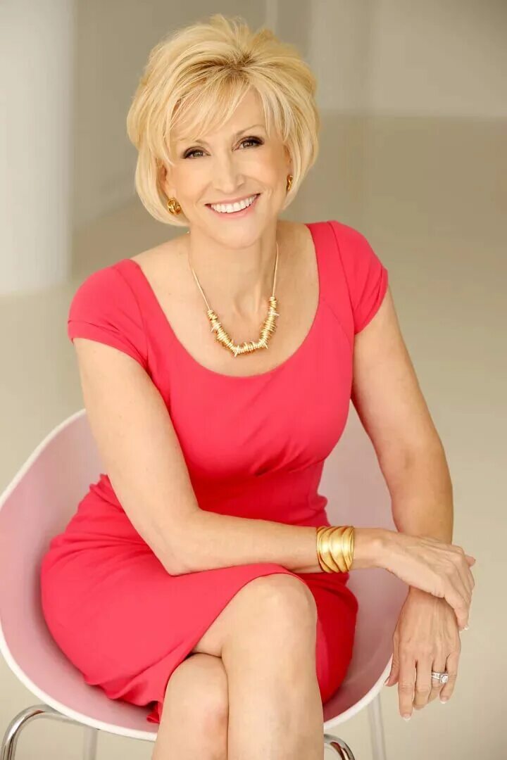 Красивые женщины за 40. Обычная женщина 45 лет. Женщина 40. Красивые женщины после 40. Красивые женщины после 40 лет.