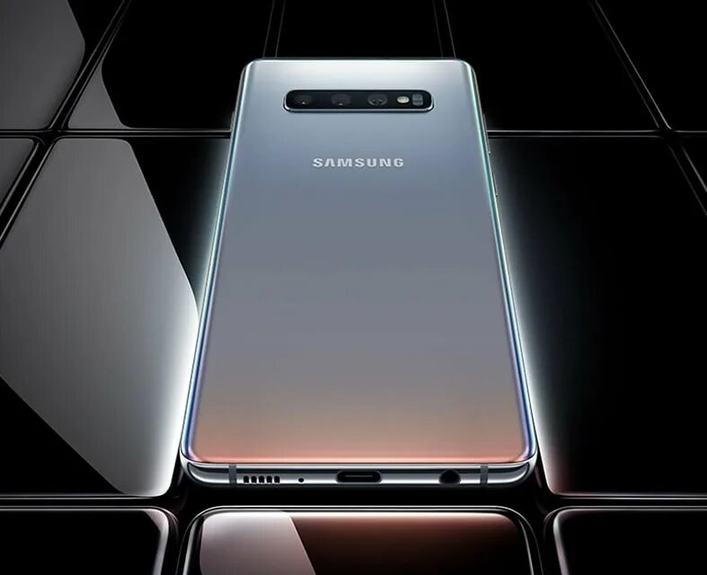 Почему samsung дорогой. Samsung galaxy s10. samsung galaxy s10 silver. samsung galaxy s10  s10 +. galaxy s10 prism silver.