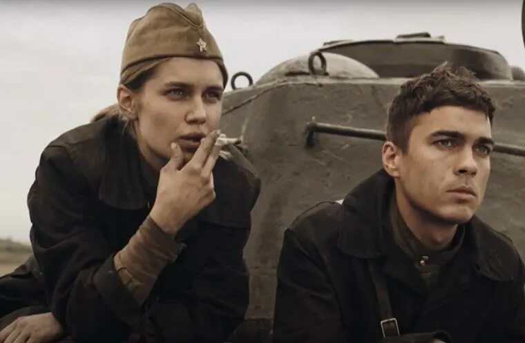 Крепкая броня маша. Крепкая броня содержание. Дарья мельникова сериал крепкая броня. Елена шилова крепкая броня. Крепкая броня сериал ангелина стречина.