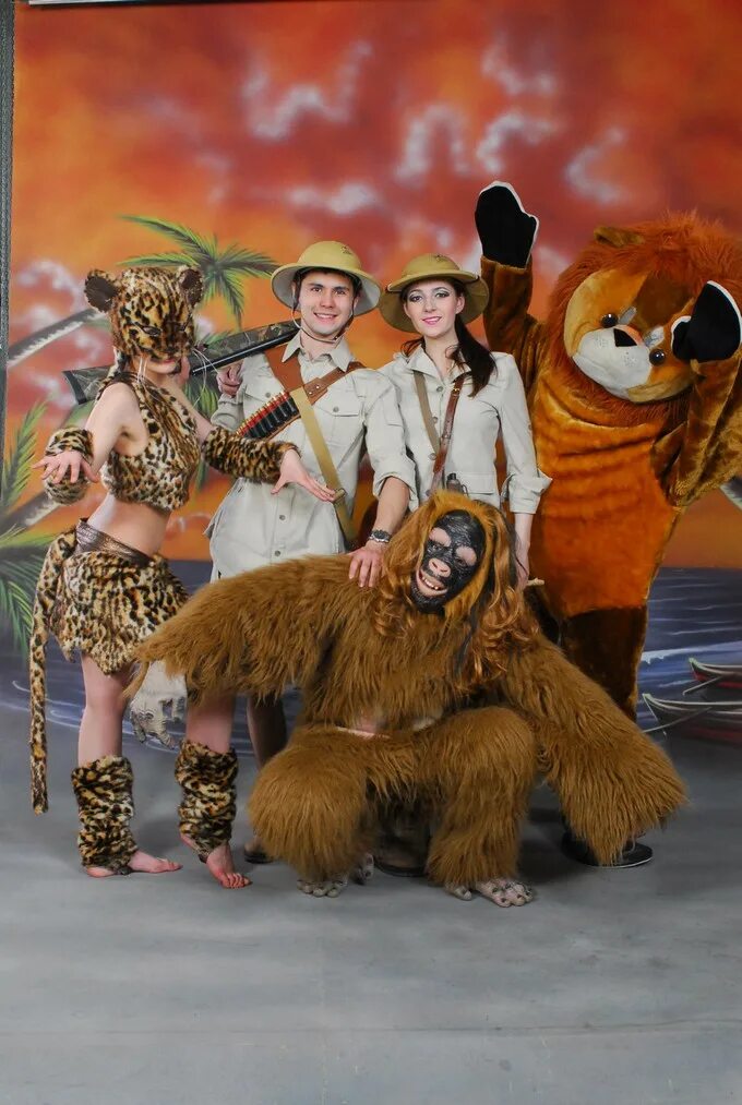 Аниматор в стиле сафари. Джуманджи аниматоры. Костюм сафари аниматор. Джуманджи костюм аниматора. Аниматоров джунгли.