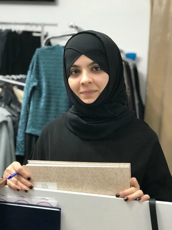 Красивые платья в хасавюрте. Магазин одежды хасавюрте. Магазин малыш в хасавюрте. Kari kids хасавюрт гамидова 60. Рынок спортивной одежды.