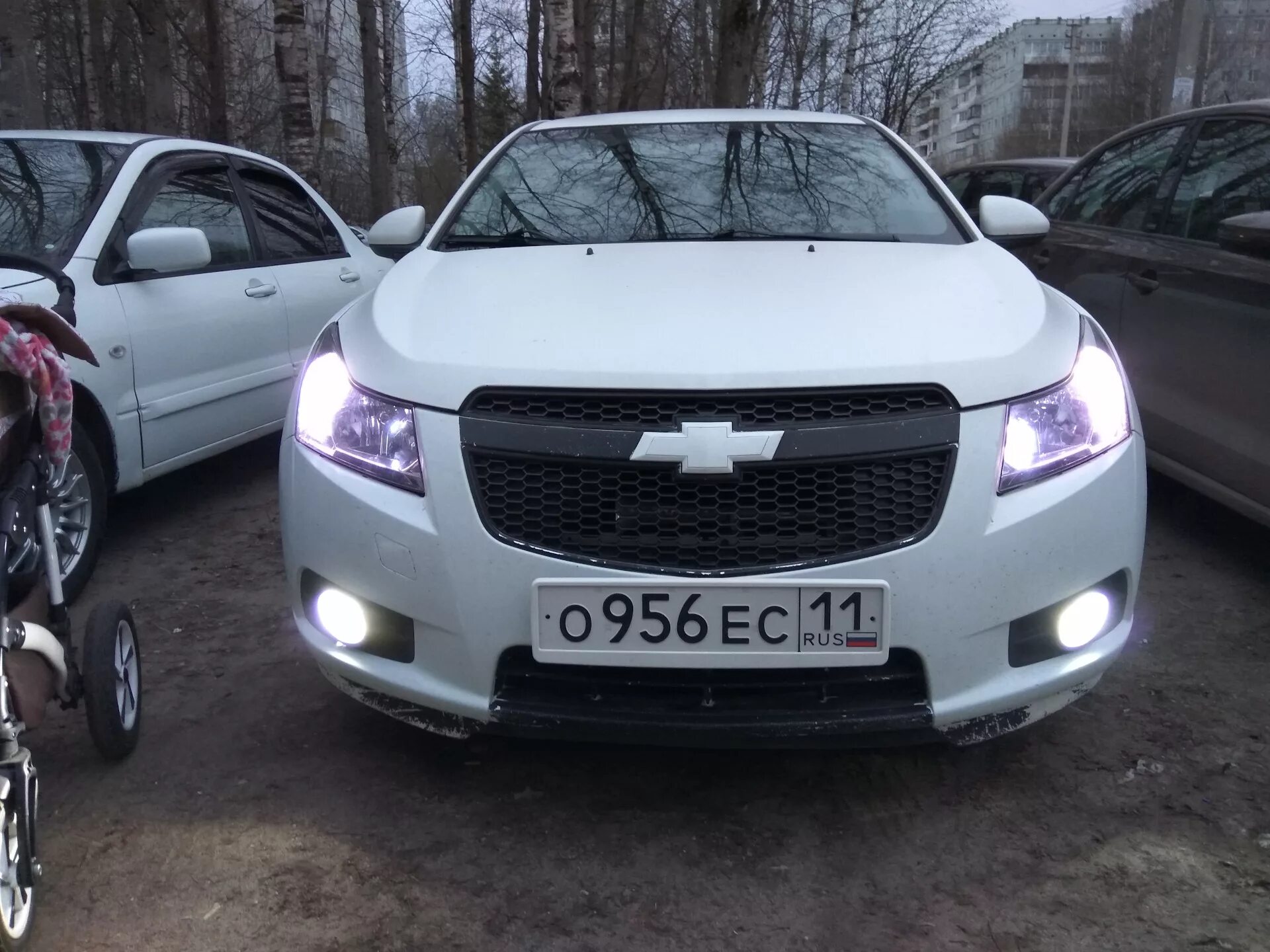 Дхо шевроле круз. Chevrolet Cruze ходовые огни в поворотники. ДХО Chevrolet Cruze 1. Габариты в поворотники Шевроле Круз.