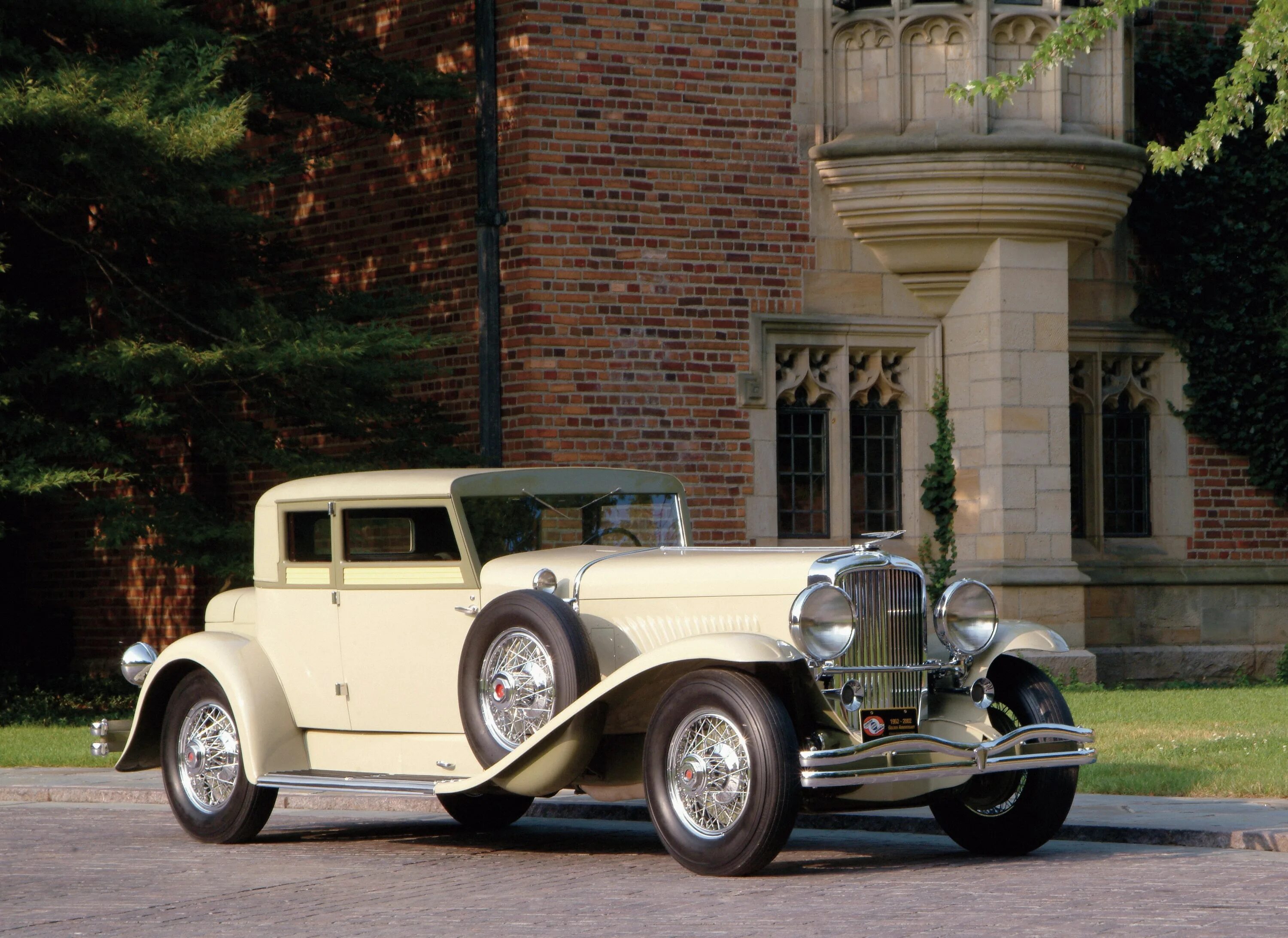 Duesenberg 1932. Дюсенберг машина. Дюзенберг автомобиль. 1932 Duesenberg sedan.