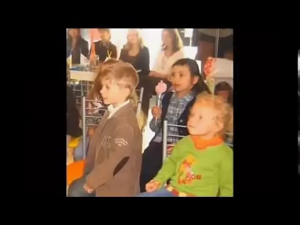 Добрый зритель в девятом. Добрый зритель в девятом ряду. добрый зритель в девятом ряду слушать.