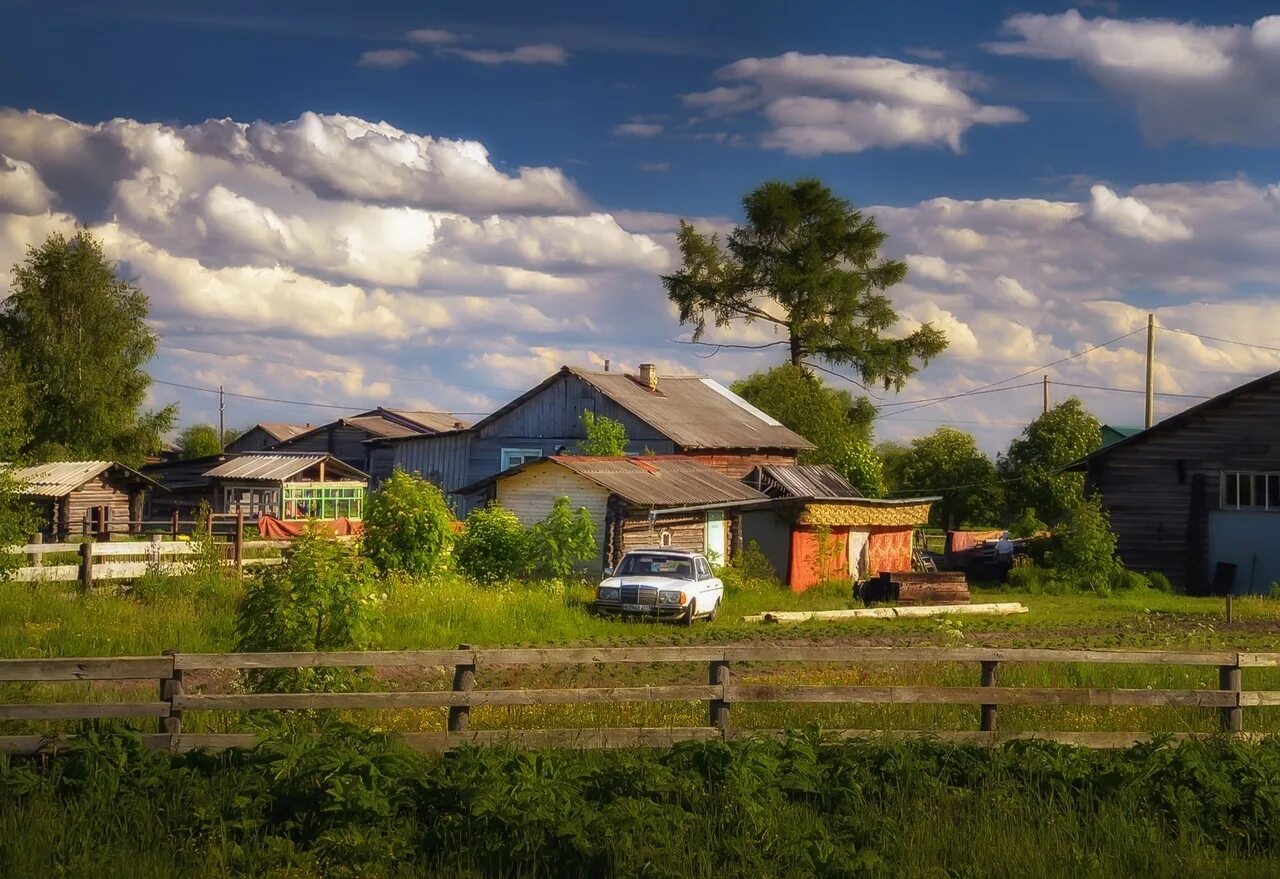 Red village. Деревня красная Коми. Пажга Сыктывдинский район. Деревня красная Сыктывкар. Деревенька красная.