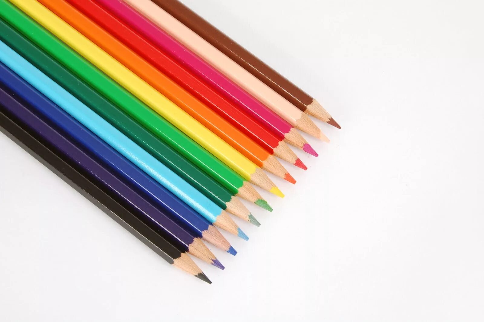 Карандаши 36 цветов берлинго. Pencil 1. Трехгранный простой карандаш hb с ластиком нежно розовый. Карандаш читай город. Карандаш читай город.