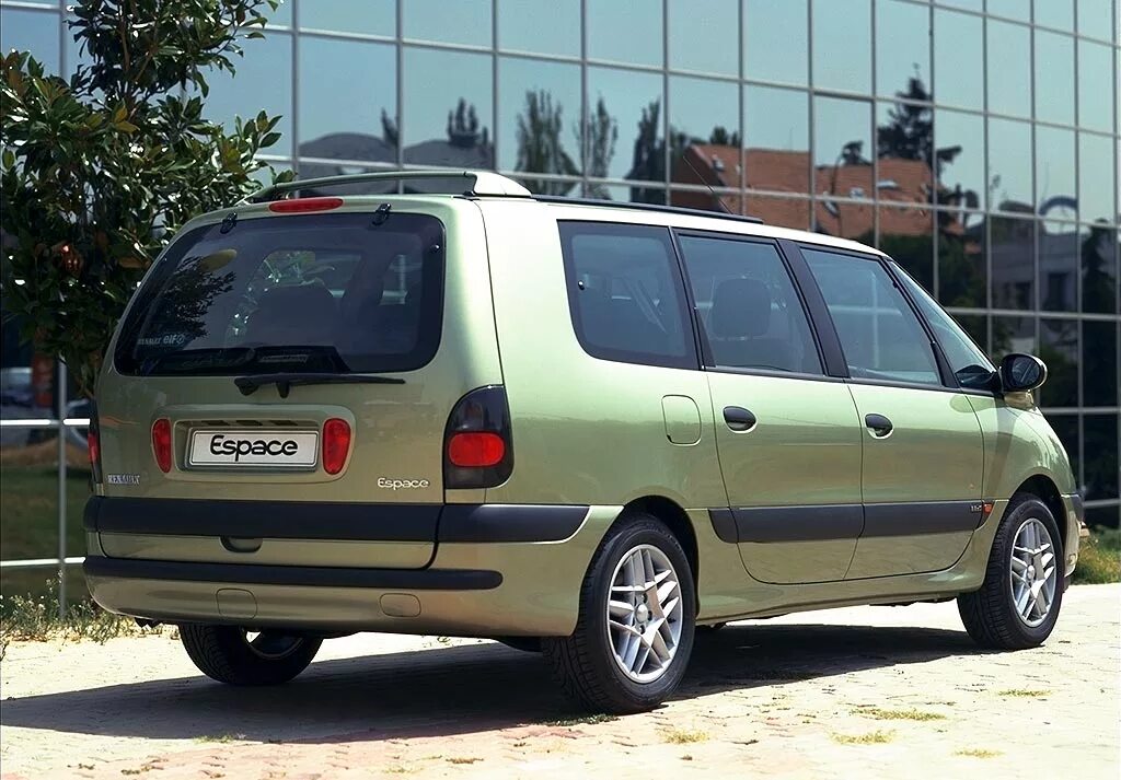 Renault espace 3. Рено Эспейс 3. Renault Grand Espace III. Рено Эспейс 2002. Renault Espace 3 поколения.