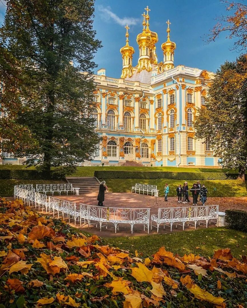 Достопримечательности царского села. Екатерининский дворец в Царском селе. Екатерининский парк Царское село. Пушкин Царское село Санкт-Петербург. Город Пушкин Екатерининский дворец.