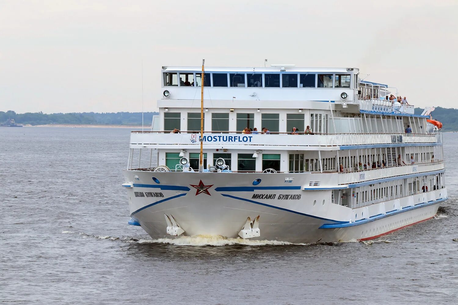 Из петербурга в новгород на теплоходе. Круиз нижний новгород астрахань 2025. cruise на теплоходе нижний новгород 4. теплоход благодать москва. речной круиз из нижнего новгорода 2025 гама.