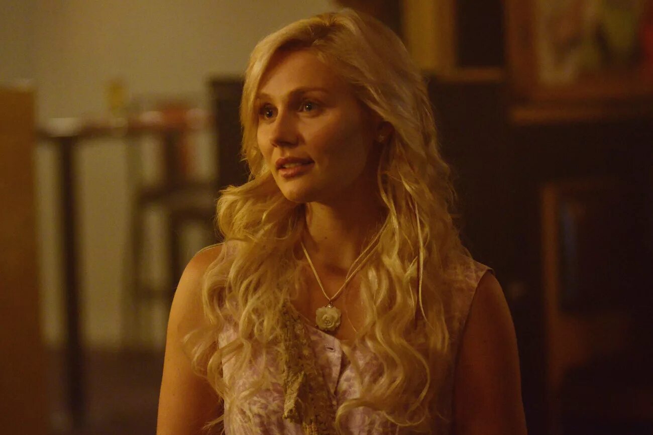 Скарлетт клэр. Клэр боуэн нэшвилл. clare bowen nashville. клэр боуэн. clare bowen кадры из сериала nashville.