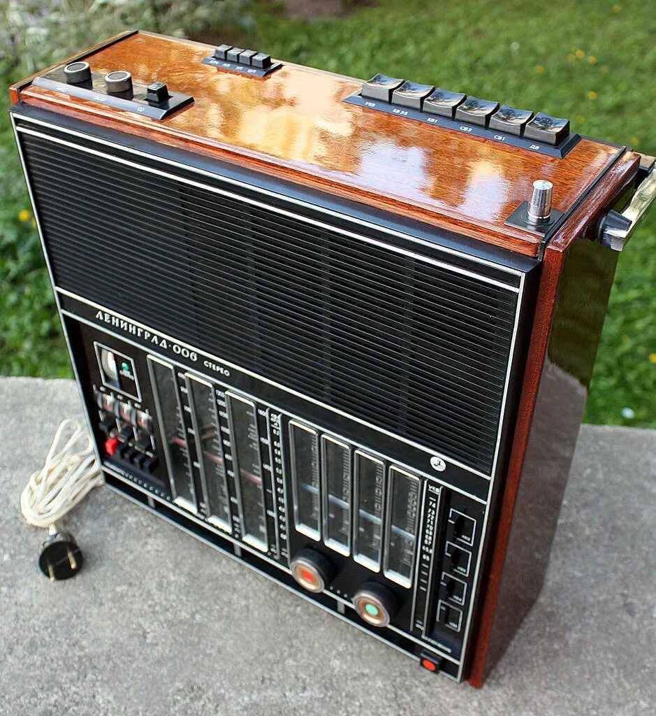 Радиоприемник ленинград 006 стерео. Ленинград 001 приемник. Радиоприемник ленинград 006 стерео. Радиоприемник ленинград оо6. Радиоприемник ленинград оо6.