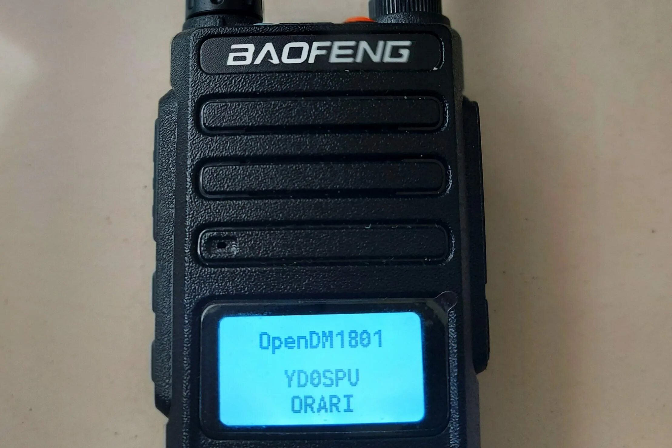 Baofeng DM-1801. Baofeng DM-1801 шнурок. Baofeng 1801 Case. Баофенг 1801 со смартфона.