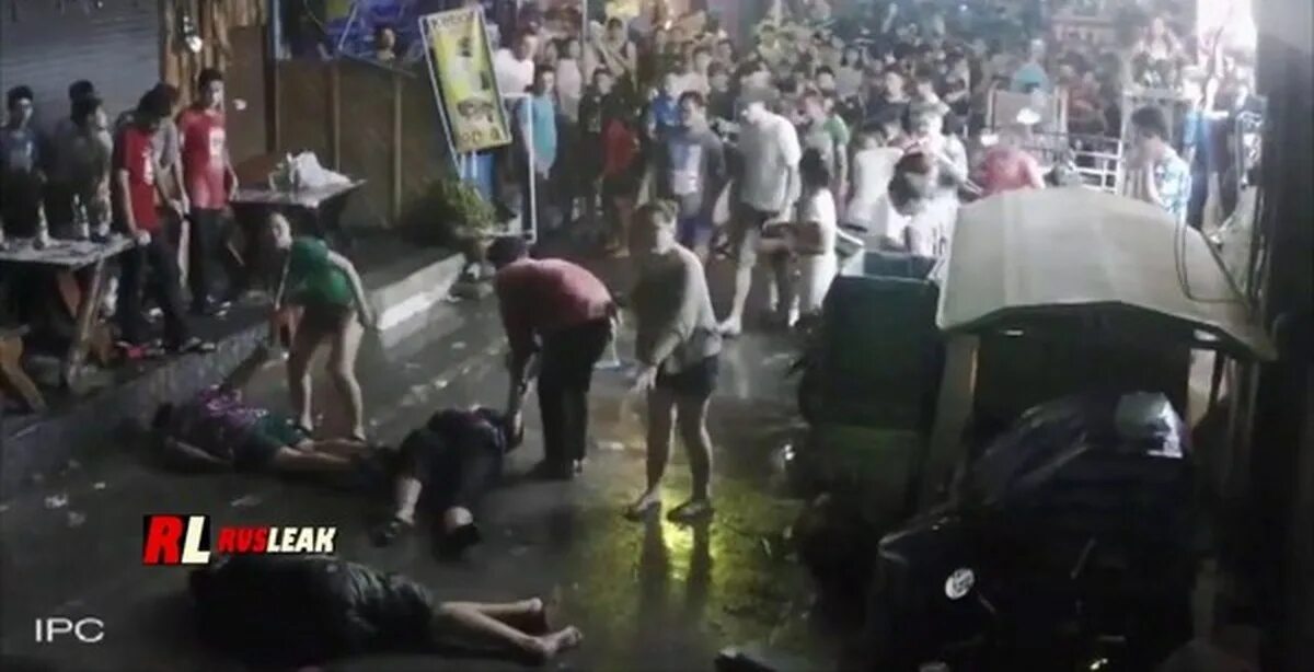 Драка туристов в Тайланде. Тайланд нападение на детей.