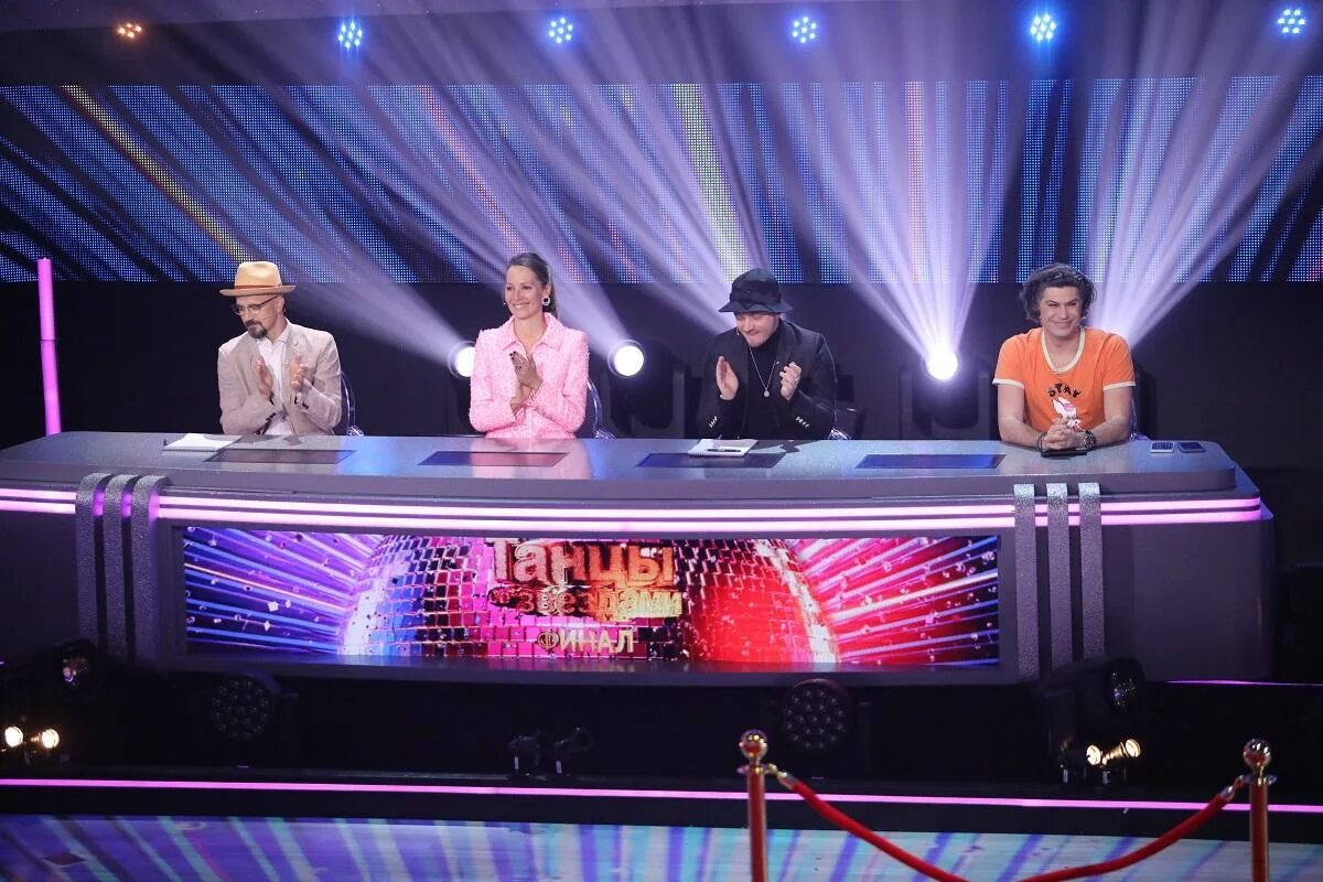 цискаридзе николай танцы со звездами 2022. цискаридзе танцы со звездами. златопольская дарья танцы. танцы со звездами судьи жюри 2021. цискаридзе танцы со звездами.