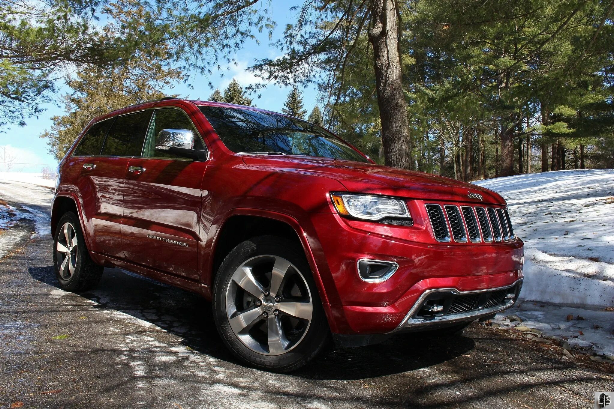 Джип гранд чероки дизель купить. Jeep Grand Cherokee 20. Jeep Grand Cherokee 4x4. Jeep Grand Cherokee вишневый. Jeep Grand Cherokee дизельный.