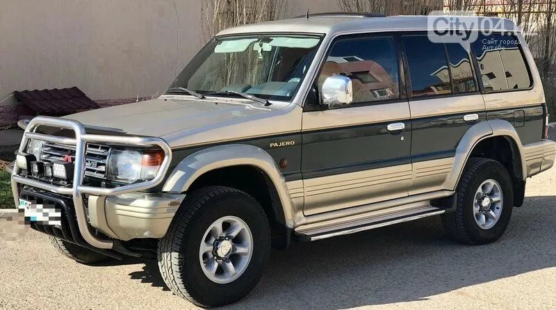 Мицубиси паджеро года выпуска. Mitsubishi Pajero 1996. Митсубиси Паджеро 1996. Mitsubishi Pajero II 1996. Паджеро 2 1996.