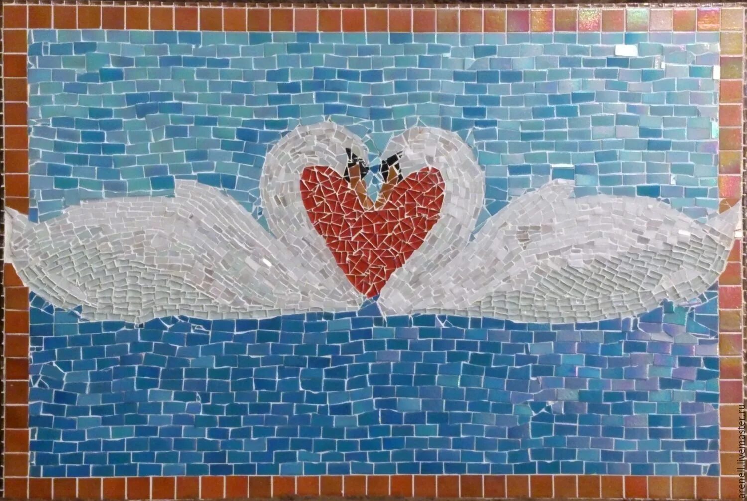Доставка мозаики. Обрывная мозаика лебедь. Панно лебеди. Панно из мозаики на стену. Мозаика лебеди.