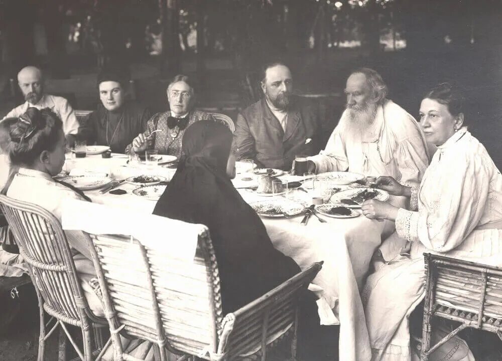Семейная жизнь льва толстого. Л.н толстой с семьей в ясной поляне.1892. ясная поляна семья толстого.