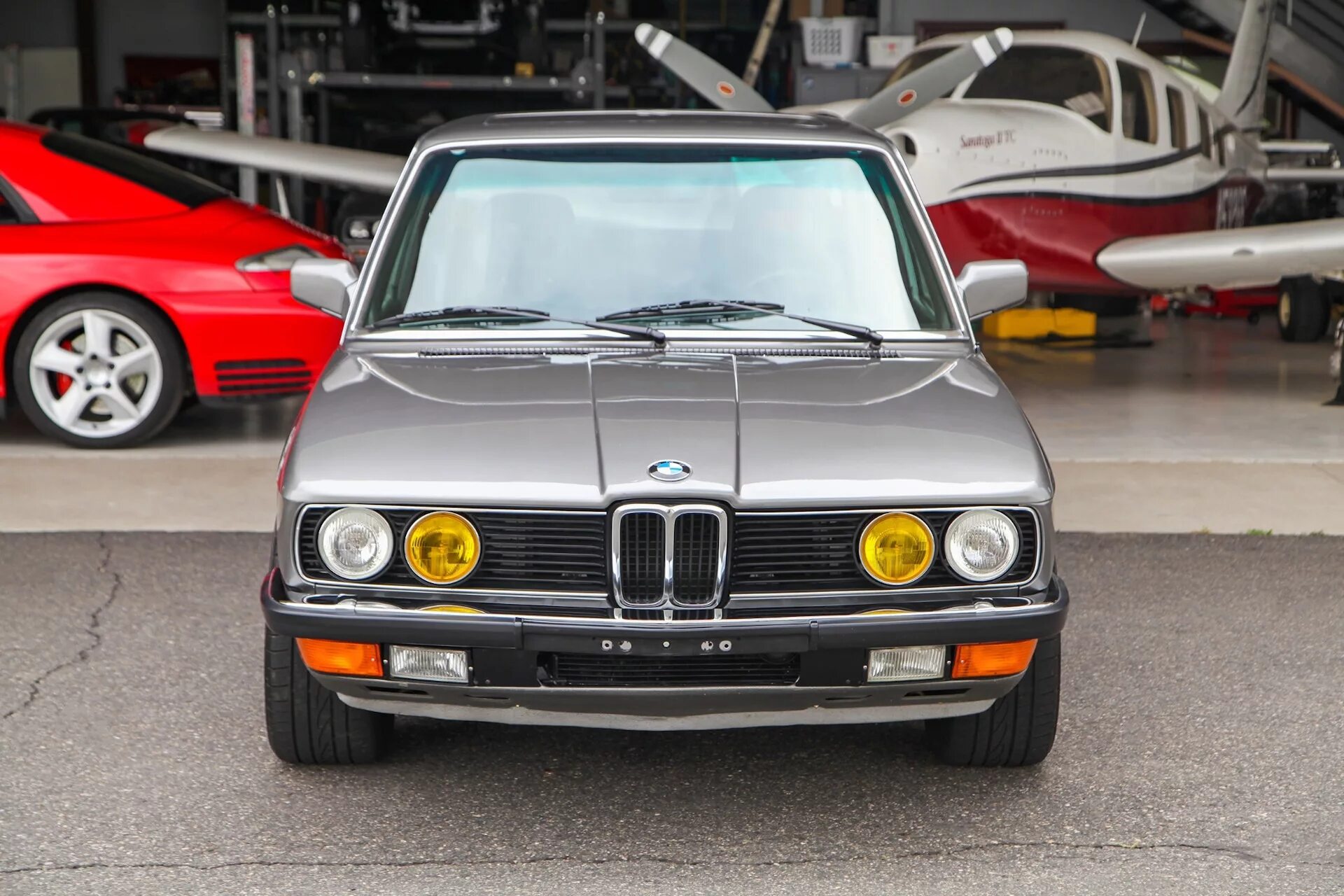 Е i. BMW 535 e12. BMW e12 wegwarfst. БМВ 535i е12 1980. BMW e12 zerstoert.