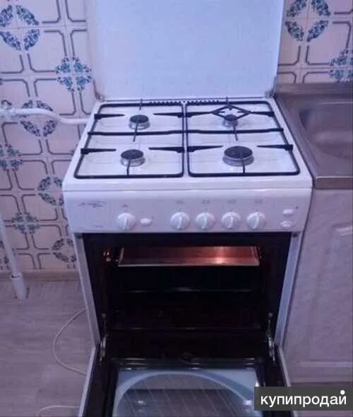 Продам газовую плиту бу в Новосибирске