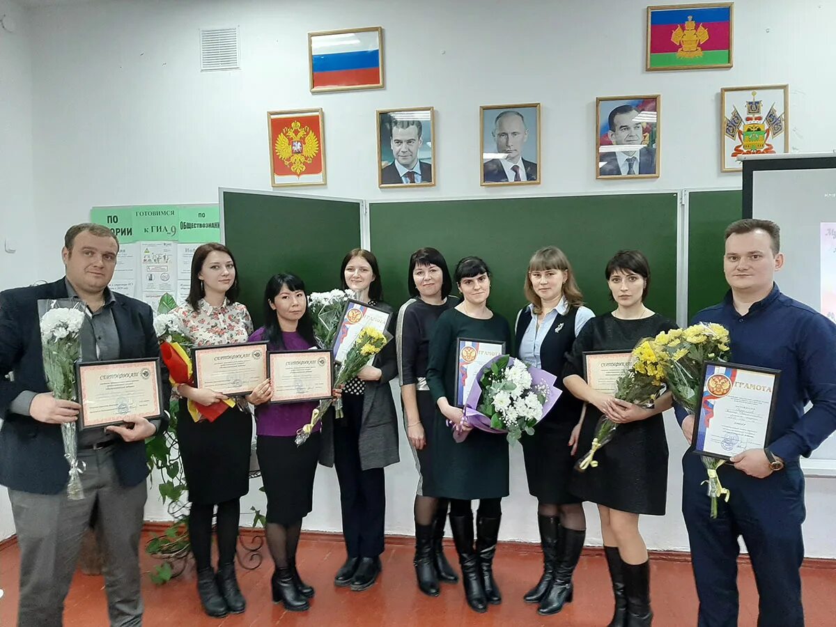 Поселок Незамаевский Новопокровский район. Станица Новоивановская Новопокровского района. Краснодарский край Новопокровский район ст Новоивановская. Школа станица Новоивановская. Краснодарский край новопокровский незамаевский