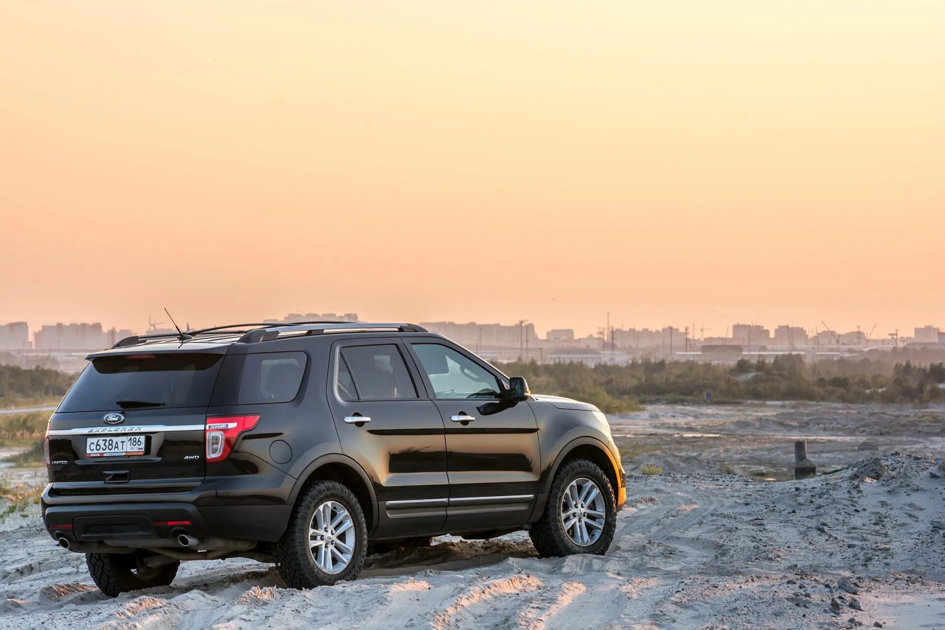 Форд эксплорер 5. Форд эксплорер 2022 белый. Ford explorer drive. Машина форд эксплорер 2017. Форд эксплорер 2017 черный.