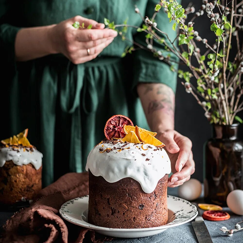 Кулич с шоколадом. КРАФИН кулич. Моргенштерн кулич. Шоколадный КРАФФИН кулич. Апельсиновый шоколадный кулич.