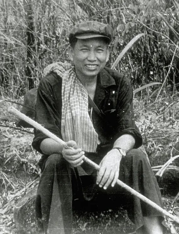 Пол пот и мао цзэдун. Полпот диктатор. Камбоджийский диктатор пол пот. Пол пот диктатор. Салот сар пол пот.