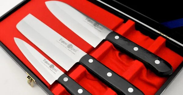 Ножи tojiro купить. Набор ножей Tojiro FG-8300. Ножи Tojiro 8300. Ножи кухонные Тоджиро японские набор. Набор Tojiro Western Knife FG-8300 3 ножа.