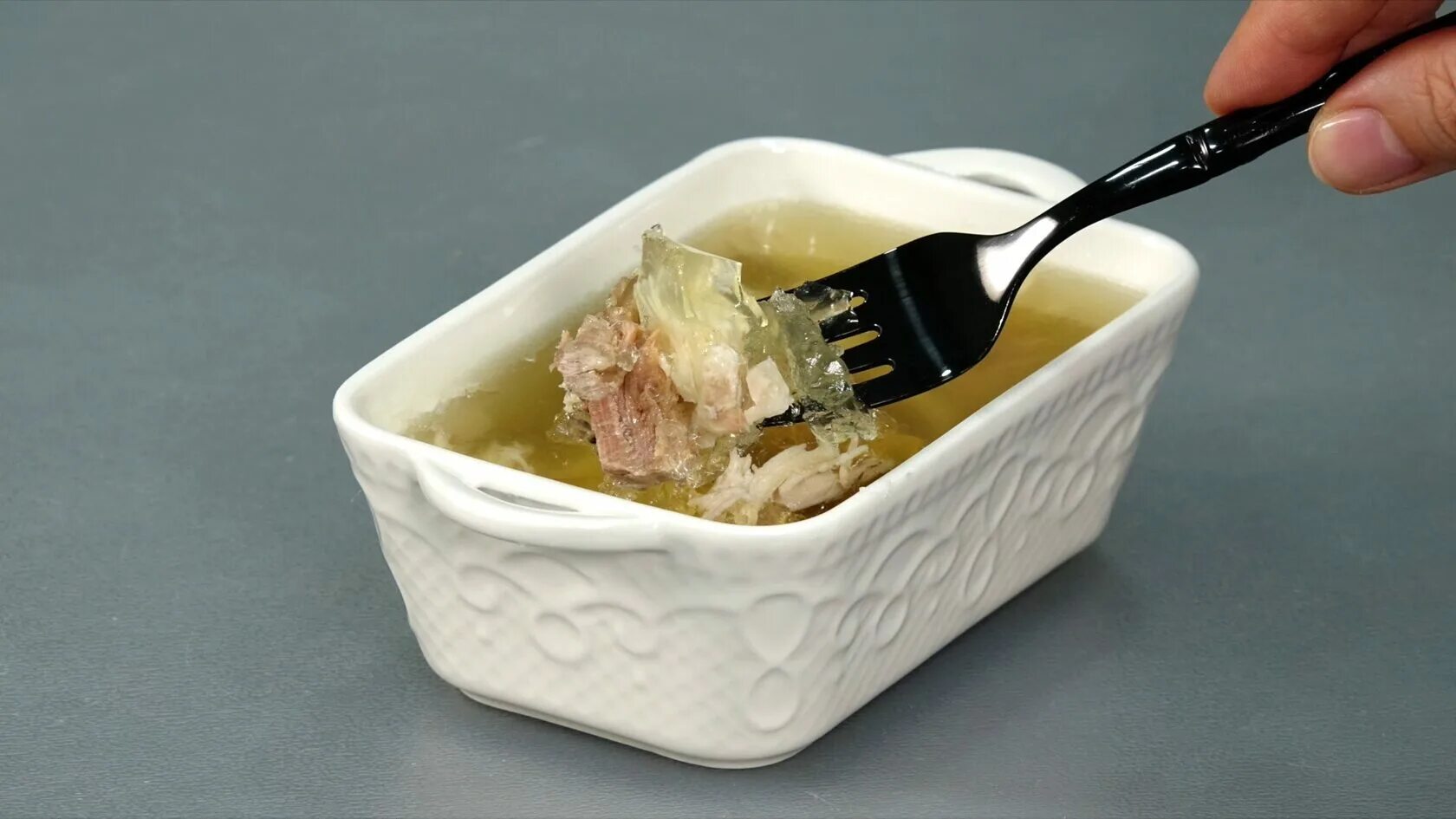 Кухня наизнанку 2. Кухня наизнанку холодец. кухня наизнанку мясо. рулька кухня наизнанку. кухня наизнанку как варить холодец.
