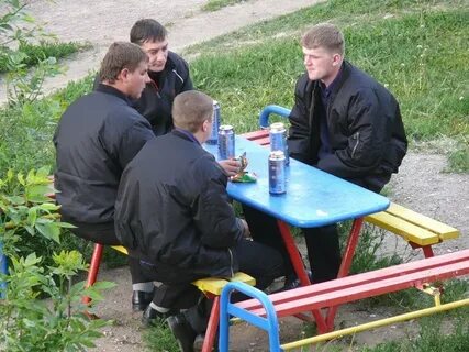 Слуга во дворе