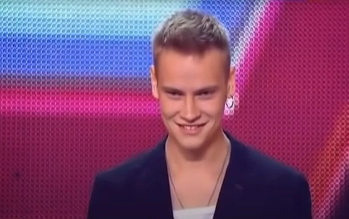 Сюткин голос. Шаман на прослушивании голос. Ярослав дронов на шоу голос. Шаман на прослушивании голос. Ярослав дронов голос слепое прослушивание.