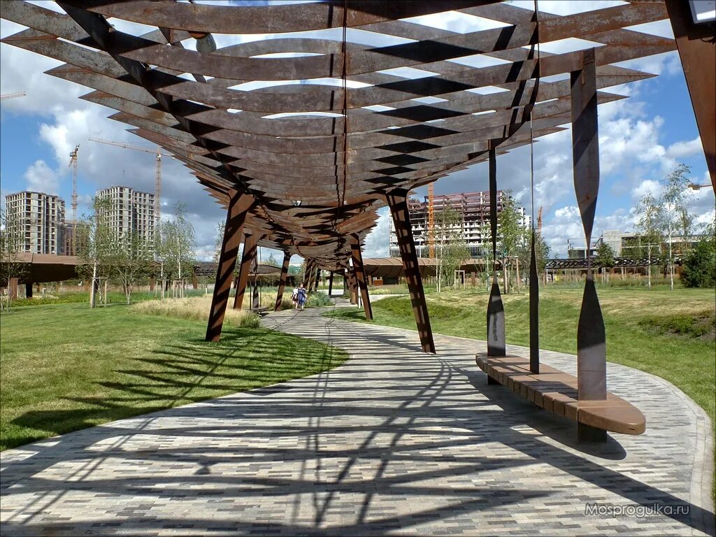 Материал перголы в парке тюфелева роща. Материал перголы в парке тюфелева роща. Материал перголы в парке тюфелева роща. Материал перголы в парке тюфелева роща. Парк «тюфелева роща» на зиле.