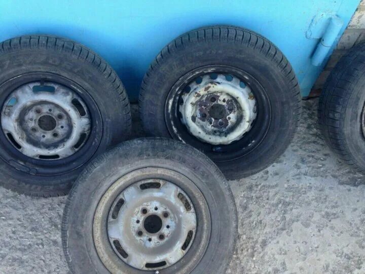 Шины радиус r13. Шины радиус r13. Резина 13 радиус. Шина кама 13 радиус на прицеп. 00ix10.