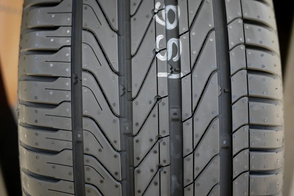 Continental ultracontact uc6 suv. Continental ultracontact 205/55 r16. Continental comfortcontact 5. Continental ultracontact uc6. Continental ultracontact uc6 suv.