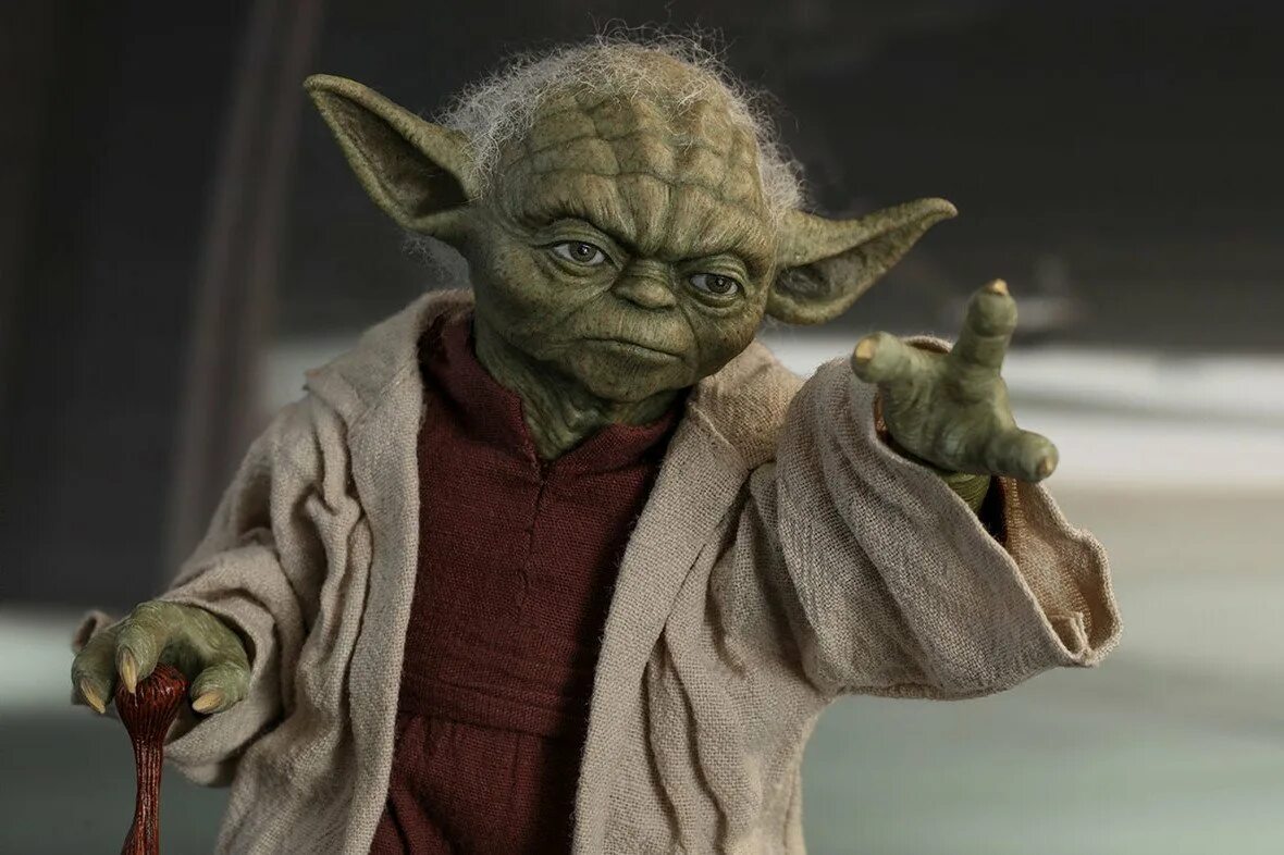 Вопрос йоды. Yoda игрушка the Clone Wars. Хот Тойс йода. Hot Toys Yoda. Йода 2 эпизод.