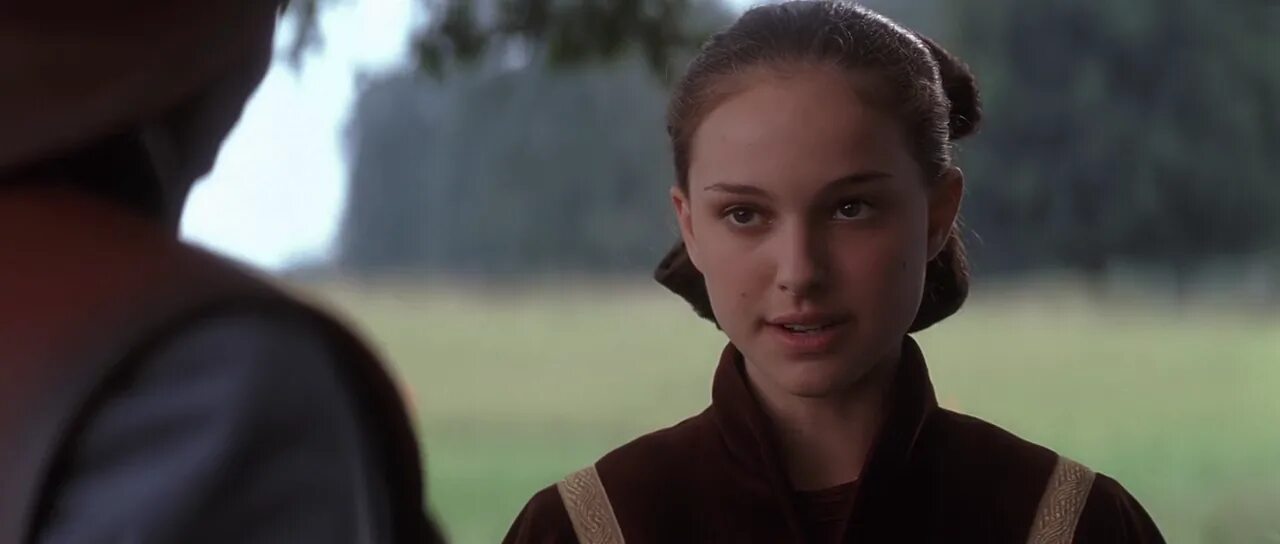 Натали Портман Падме. Natalie Portman 1999. Натали Портман Звездные войны эпизод 1. Натали Портман Звездные войны 1999.