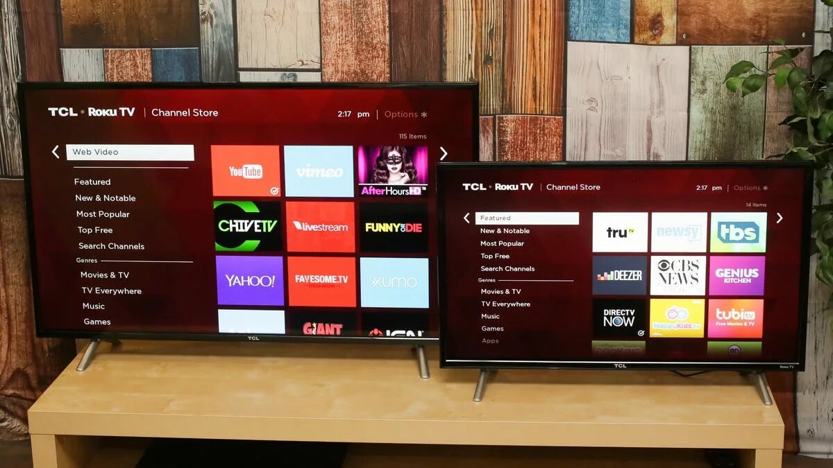 Сравнение телевизора 43. TCL Smart TV. Телевизор TCL 43 дюйма. 50 Vs 32 телевизор. TCL s5200.