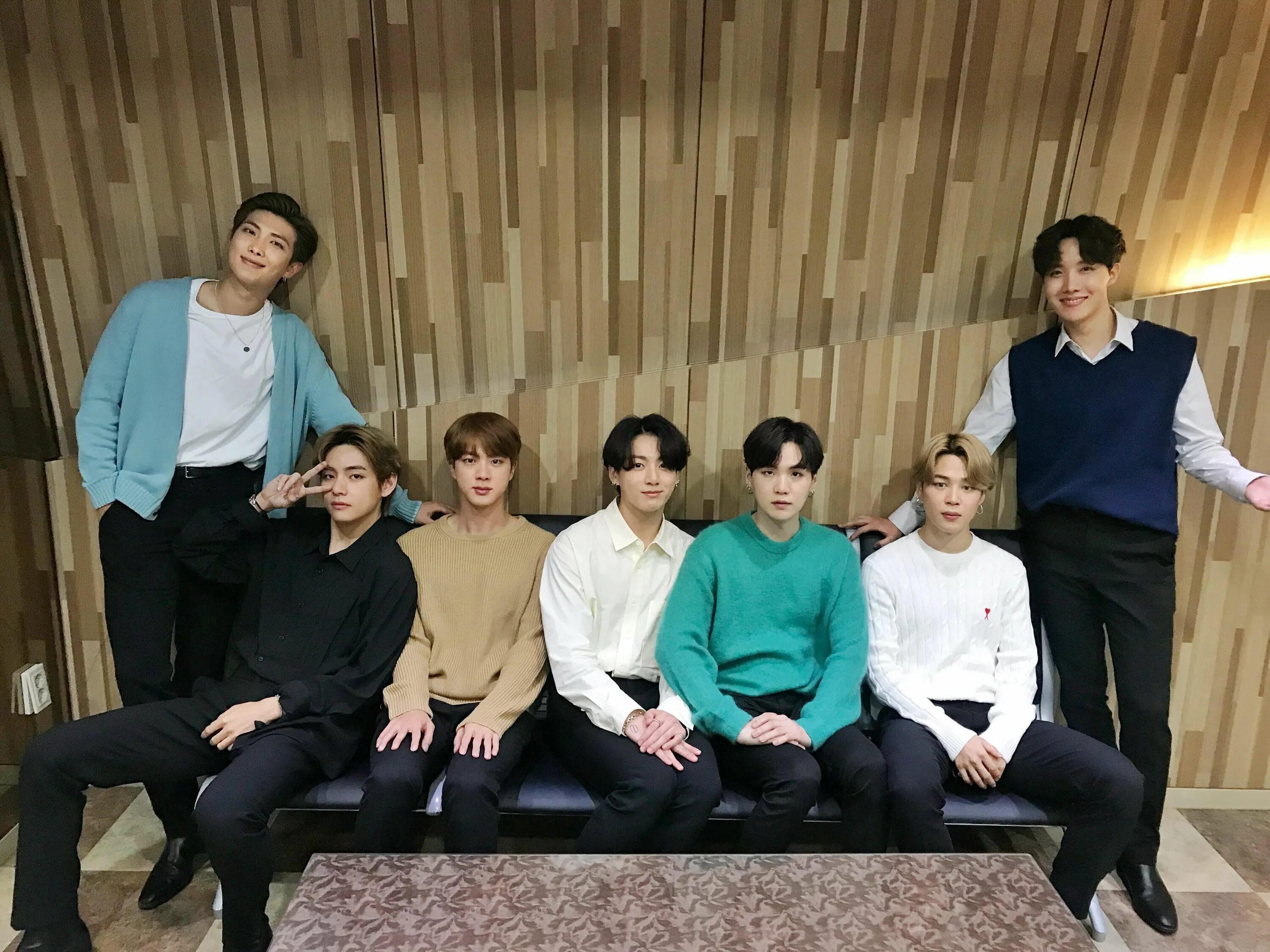 Bts 2022. Группа bts 2021. Rm bts 2022. Группа bts в 2022 году. Бтс грэмми.