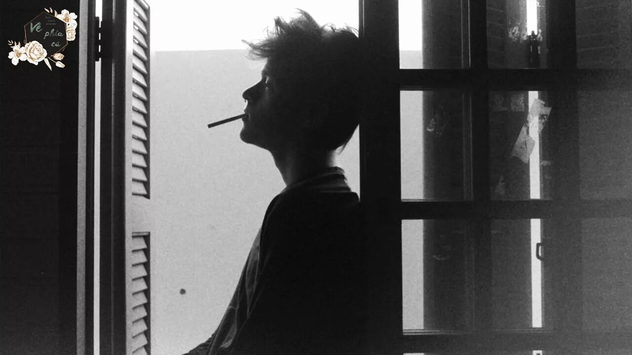 Cigarettes out the window x. Парень с сигаретой. одиночество с сигаретой. cigarettes out the window обложка. джиа курит эстетика.