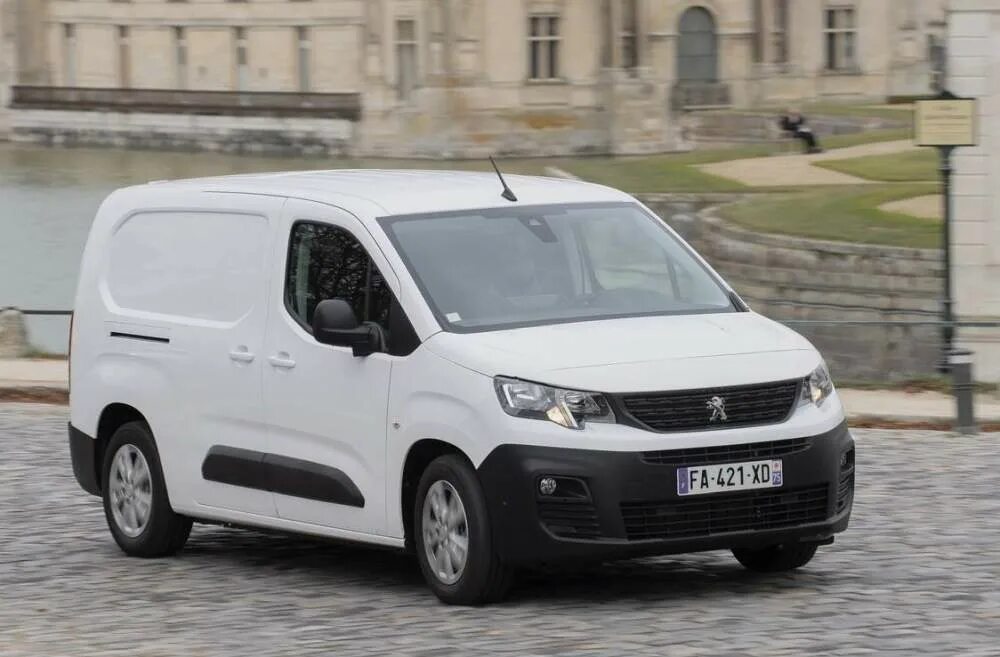 Пежо партнер 2024. Peugeot partner 2024. Ситроен берлинго 2020. Пежо партнер 2024. Пежо партнер 2024.