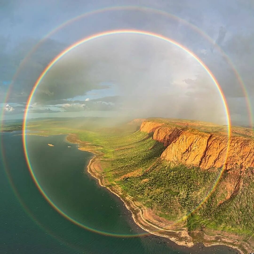 Почему планеты круглые. Андреаполь люк канализационный. Почему земддяц круглая. Круглая почему. Круглая почему.