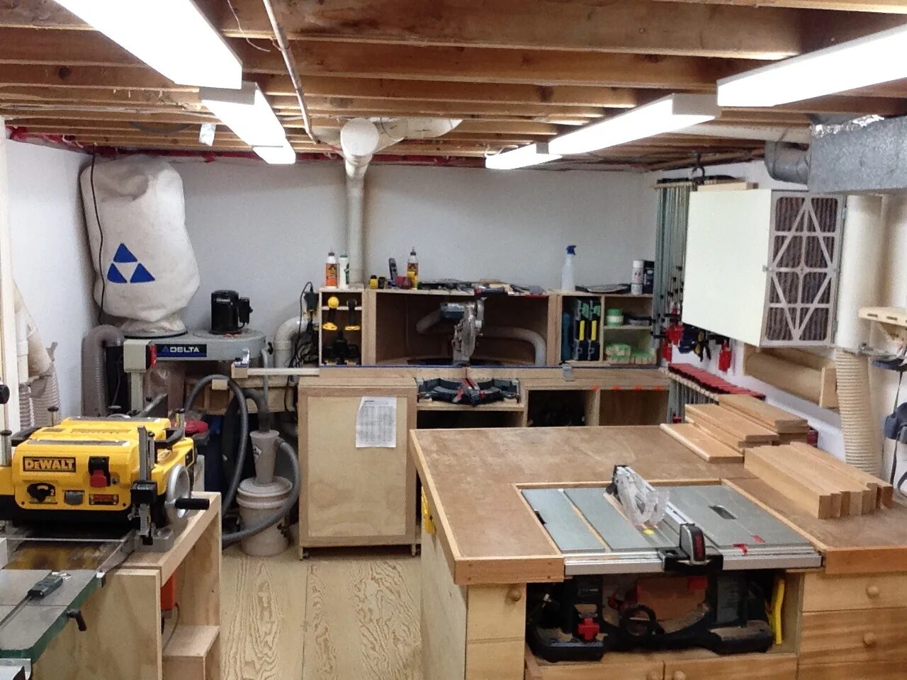 First work shop. Столярная мастерская на кухне. small wood workshop. small home workshop wood. workshop 2.0.